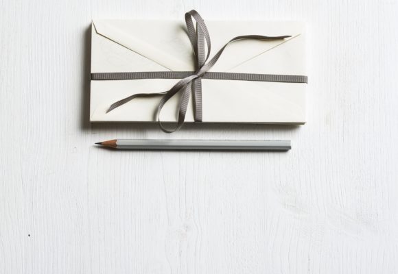 Best Gifts for Writers: Unique & Useful