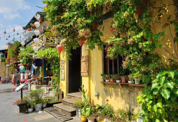 Writer’s Travel Guide to Vietnam: Inspiring Writing Spots
