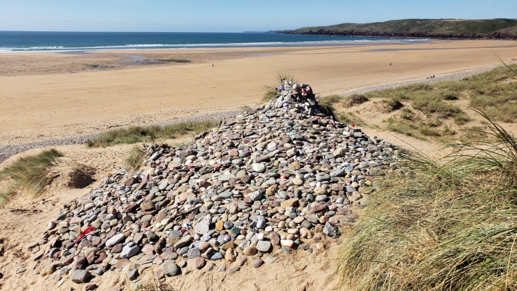 Dobby's grave at Freshwater West "Harry Potter" Beach