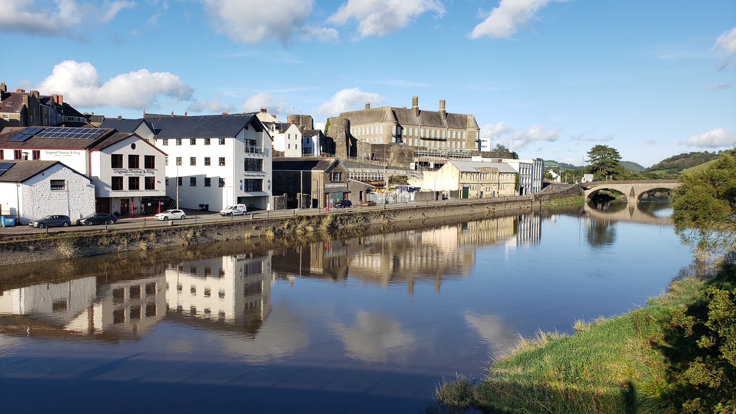Carmarthen, UK Guide: Things to Do, Day Trips & More