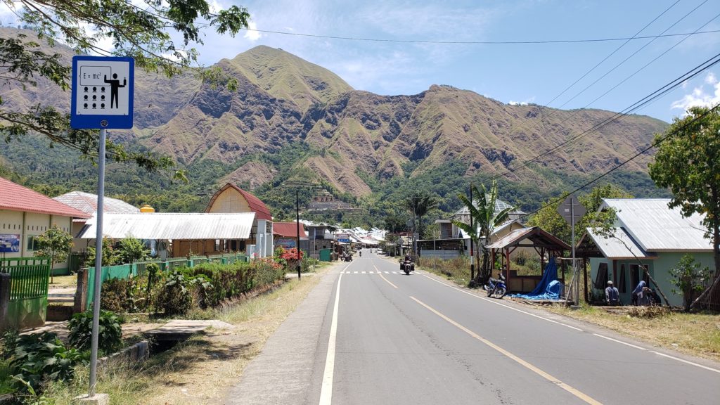 Lombok mountain road